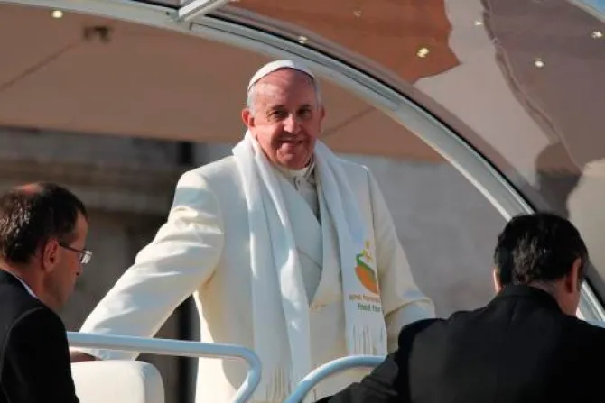 La usura es una plaga social que hiere al hombre, dice el Papa Francisco