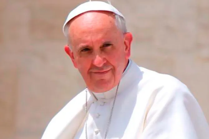 Imploremos intercesión de los mártires para no ser cristianos mediocres, exhorta el Papa