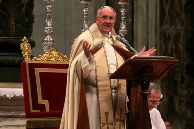 VIDEO: No olviden nunca la mirada de amor de Jesús, pide el Papa a catecúmenos