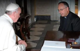 Papa Francisco y Padre Antonio Spadaro. Foto: Razón y Fe null