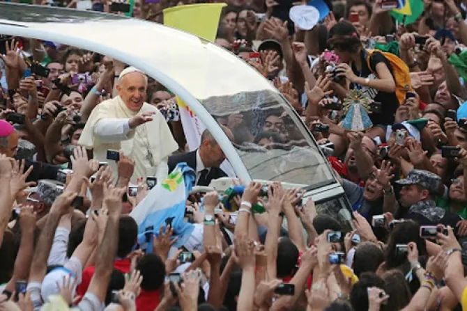 Papa Francisco a jóvenes italianos: "La vida no es un juego"