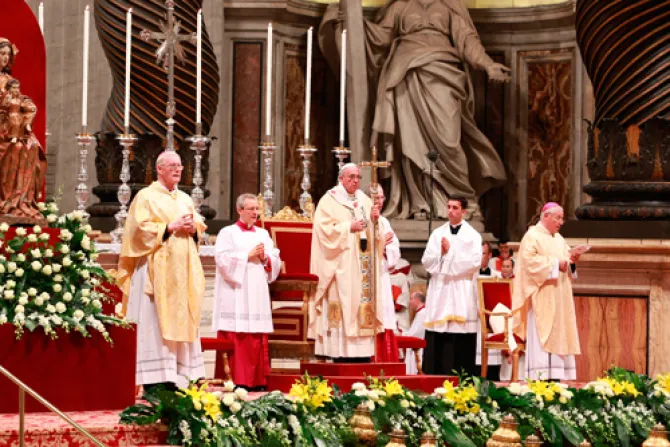 El Papa pide ser cristianos en serio y no tibios