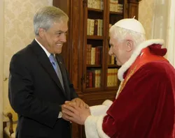 Sebastián Piñera es recibido por Benedicto XVI (foto Presidencia de la República de Chile)?w=200&h=150