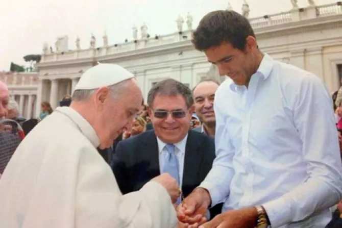 Tenista Del Potro lamenta robo del rosario bendecido por el Papa