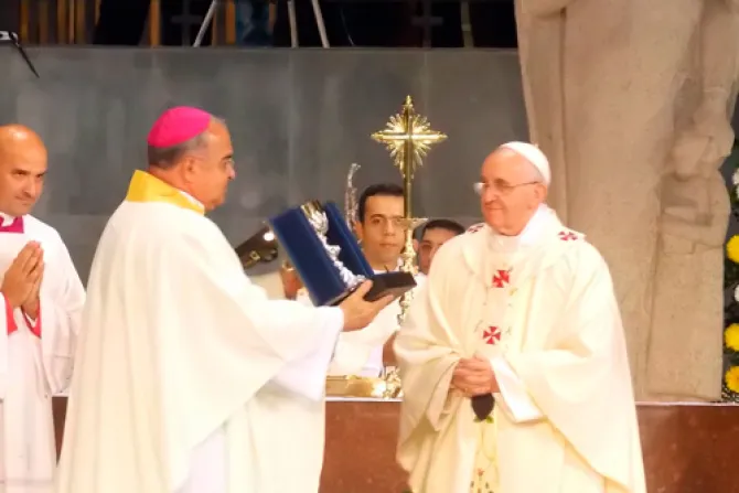 El Papa agradece al Arzobispo de Río el cariño de los brasileños en Jornada Mundial de la Juventud