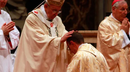 Ser Obispo es un servicio y no un honor, dice el Papa en su primera ordenación episcopal