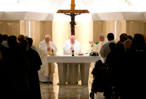 El Papa Francisco advierte sobre falsa religiosidad