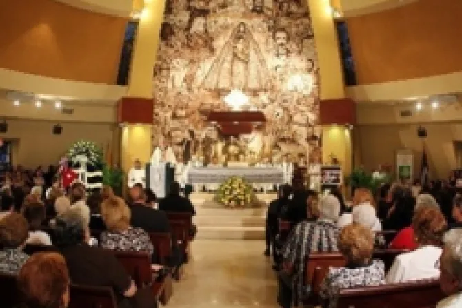 Homenaje a Payá en ermita de la Virgen de la Caridad en Miami