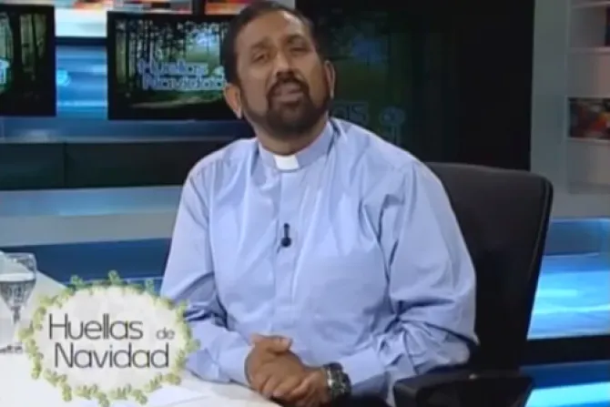 Denuncian a sacerdote que promueve “matrimonio” y adopción gay en TV de Argentina
