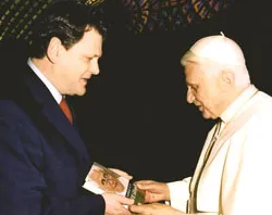 Peter Seewald con el Papa Benedicto XVI?w=200&h=150
