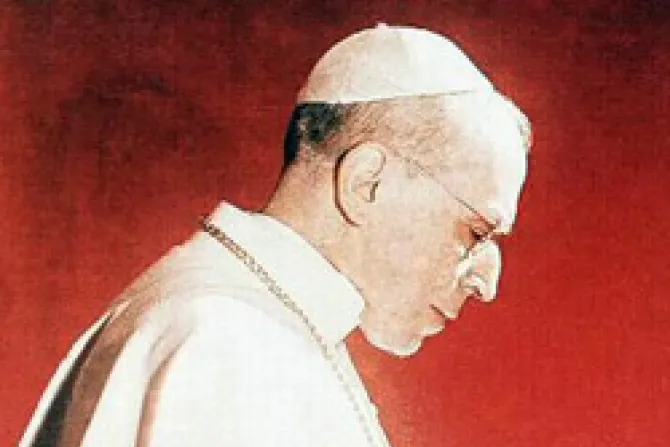 Historiador judío: Pío XII no fue el "Papa de Hitler"
