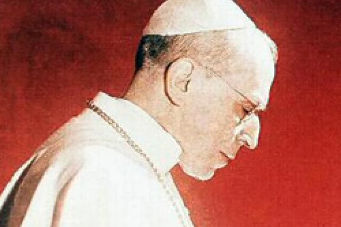 Virtudes heroicas de Pío XII: Reconocimiento de santidad y no provocación, dice P. Lombardi