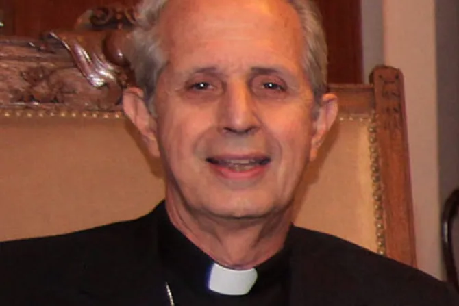 Arzobispo de Buenos Aires partió a Roma para ser creado Cardenal por el Papa Francisco