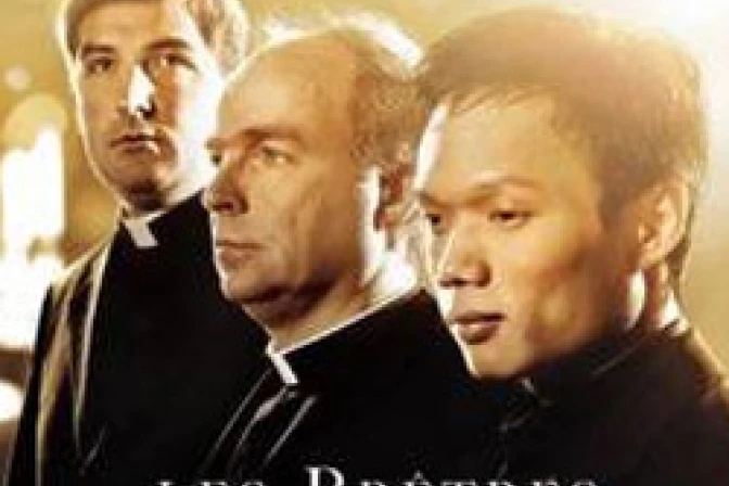 Dos sacerdotes y un seminarista conquistan Francia con su música