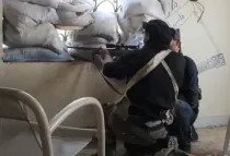 Rebelde sirio en la provincia de Aleppo, Siria. Foto: Patrick Wells / Voice of America