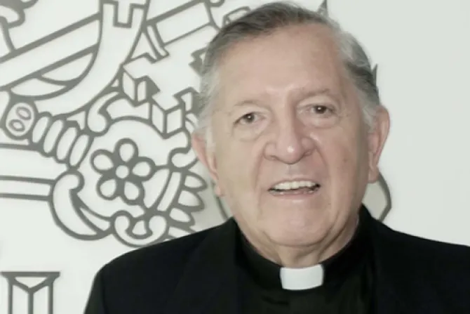Rector jesuita de la Pontificia Universidad Javeriana defiende Ciclo Rosa pro gay