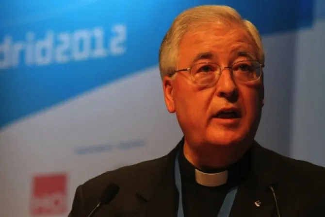 Obispo alienta debate serio en España sobre homosexualidad