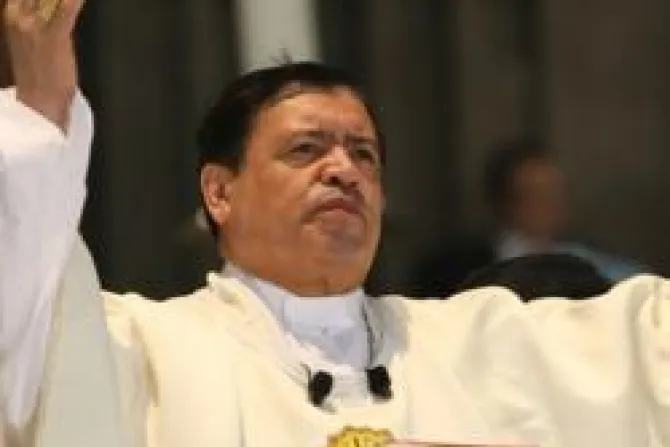 Cardenal Rivera: Sociedad que ataca a familia se destruye a sí misma