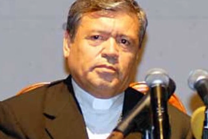 Cardenal Rivera a sacerdotes: Transformar sociedad con la luz del Evangelio