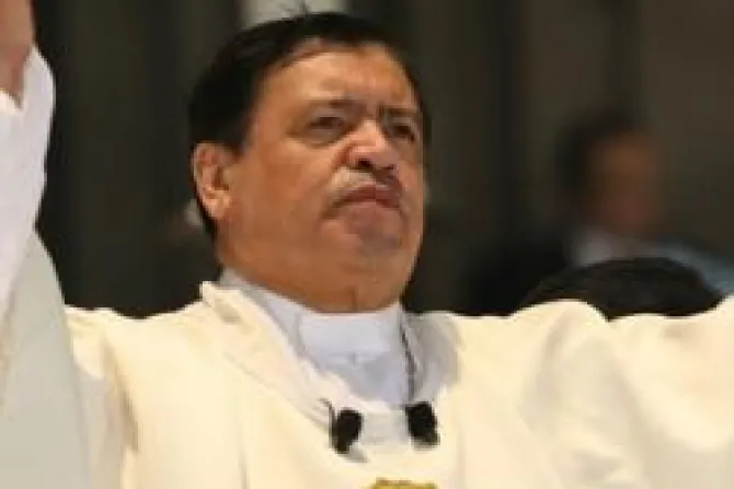Cardenal Rivera pide terminar con intolerancia religiosa en México