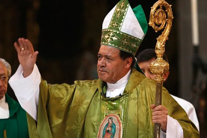 ¡En el Cielo hay un lugar para el cuerpo!, exclama Cardenal Rivera en la Asunción de la Virgen