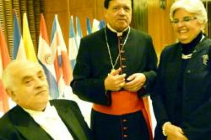Estamos muy contentos que el Papa venga a México, dice Cardenal Rivera