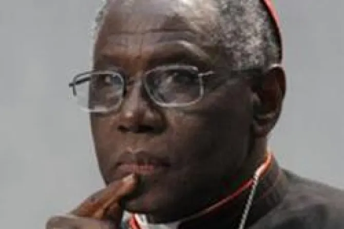 Cardenal Sarah: Ayuda a África testimonia caridad que une a cristianos