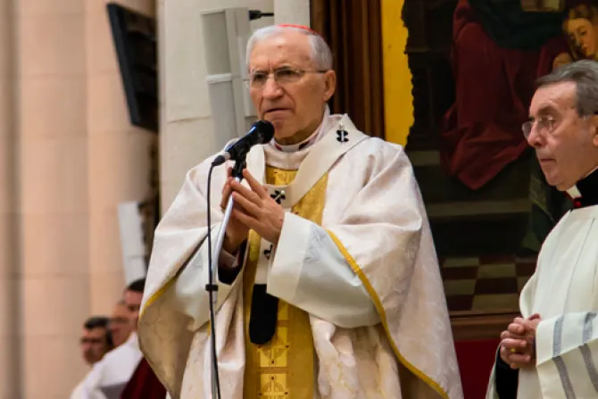 Arzobispo de Madrid inicia 33 horas de adoración al Santísimo previas a la Fiesta de las Familias
