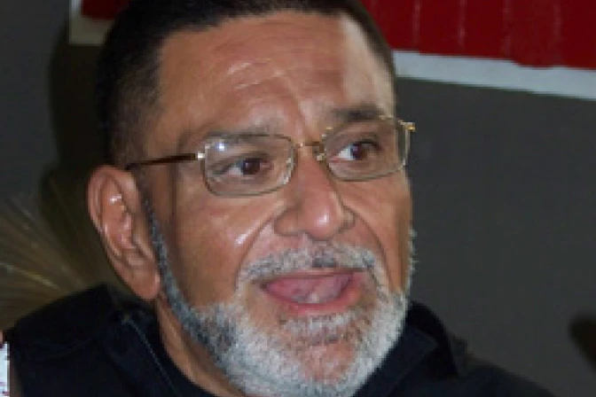 Sacerdote afirma: Gobierno de Chávez sabía de alimentos vencidos