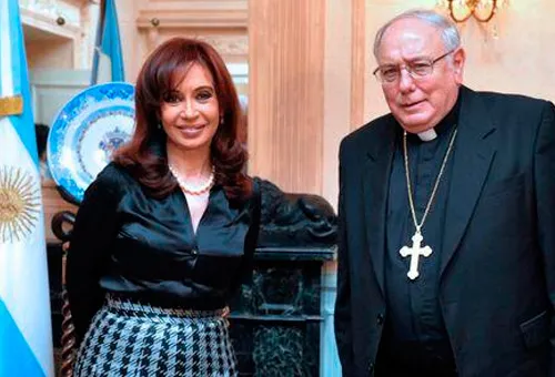Cristina Fernández y Mons. José María Arancedo (foto AICA)
