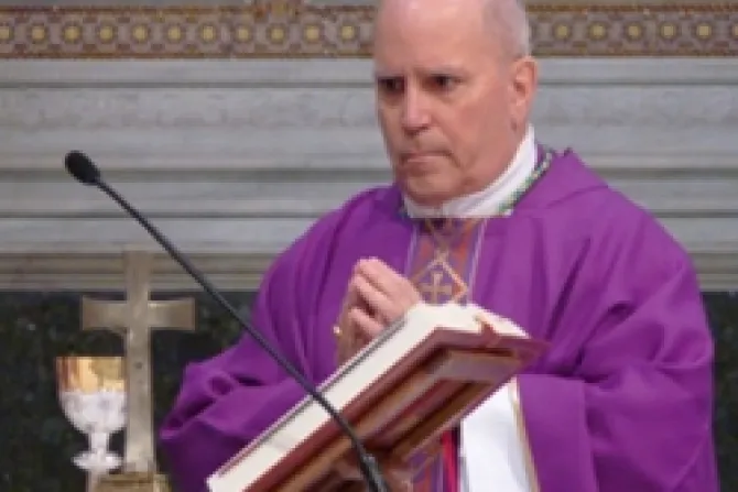 Arzobispo de Denver preside Misa por víctimas de matanza en EEUU