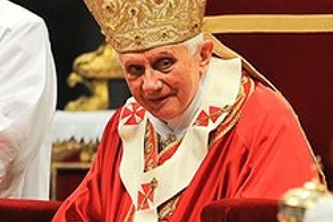 Benedicto XVI: El mayor peligro para la Iglesia es lo que contamina la fe y la vida cristiana