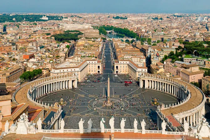 Santa Sede reduce costo de procesos de canonización