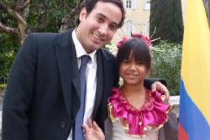 Niña que fue secuestrada por FARC: Gracias al Papa estoy libre