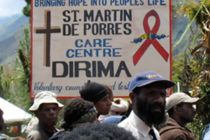 Presentan a agentes católicos como "héroes no reconocidos" en lucha contra el SIDA