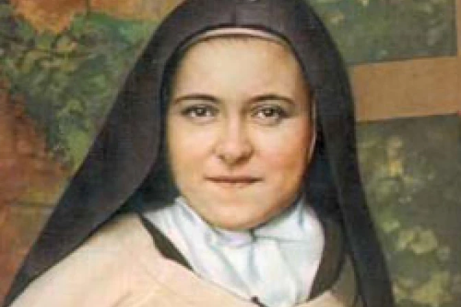 Como Santa Teresa hacerse pequeño para alcanzar el Amor, alienta el Papa