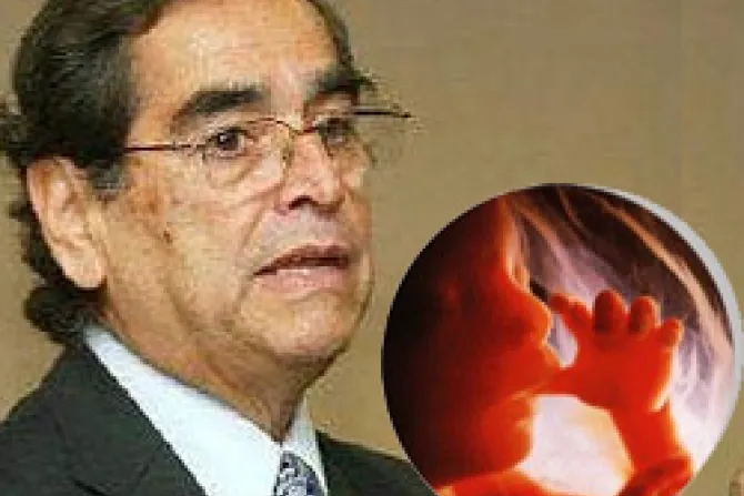 Ministro Ugarte impulsa protocolo de aborto en Perú