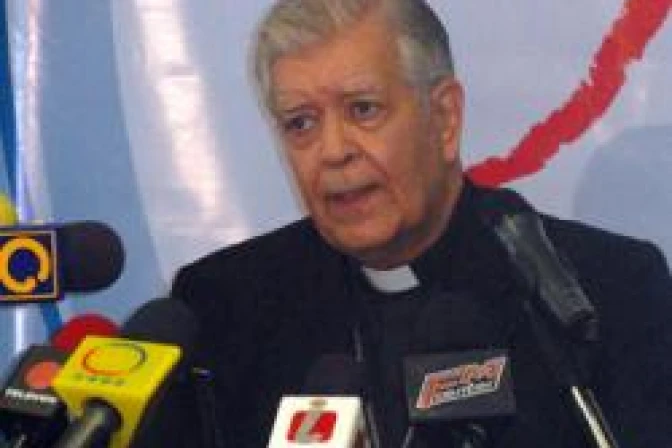 Venezuela: Cardenal Urosa pide resolver crisis penitenciaria