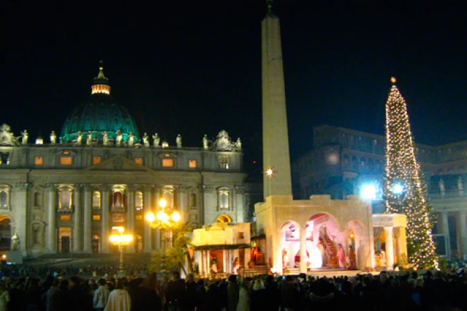 Un nacimiento napolitano y un árbol de Baviera adornarán San Pedro esta Navidad