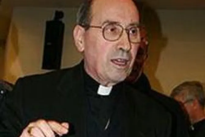 Cardenal De Paolis: Se formará comisión para revisar normas de Regnum Christi