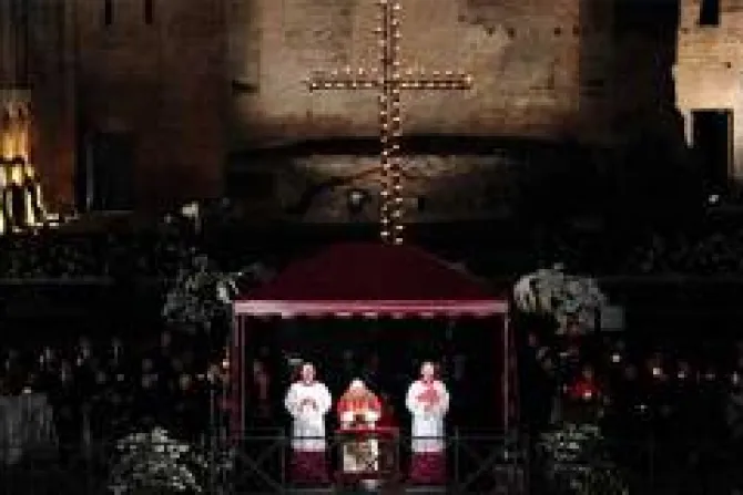 El Papa encarga a dos jóvenes del Líbano meditaciones del Via Crucis