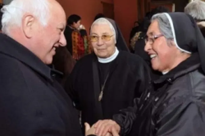En tiempos difíciles la poda en la Iglesia duele Perú dar  buenos frutos dice Arzobispo