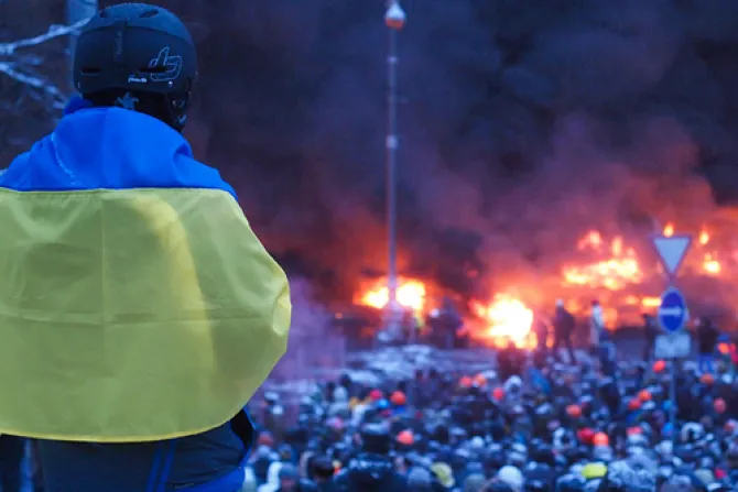 Ucrania: El Papa Francisco pide cese de toda violencia
