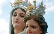 La Virgen de San Nicolás aún con la corona (foto AICA.org)