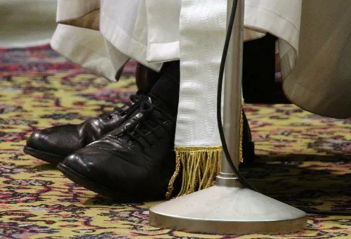 Los zapatos negros del Papa Francisco. Foto: News.va?w=200&h=150