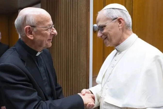Mons. Fernando Ocáriz, Prelado del Opus Dei; y el Papa León XIV en el Vaticano. 26062025