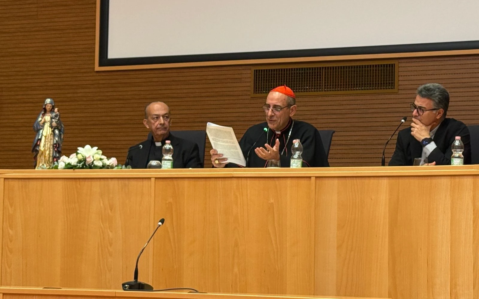 La presentación del documento en la Curia Jesuitas?w=200&h=150