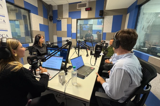 Presentación del informe en el streaming Hagamos Lío