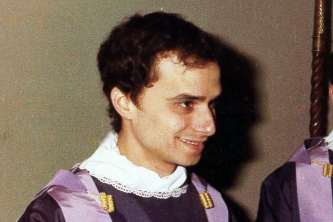 Fotografía sin fecha del P. Robert Prevost.