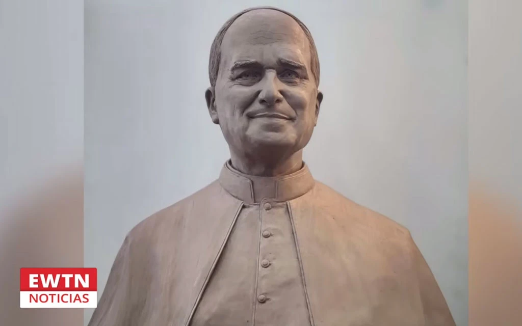 Primer busto del Papa León XIV, obra del artista peruano Raúl Franco.?w=200&h=150